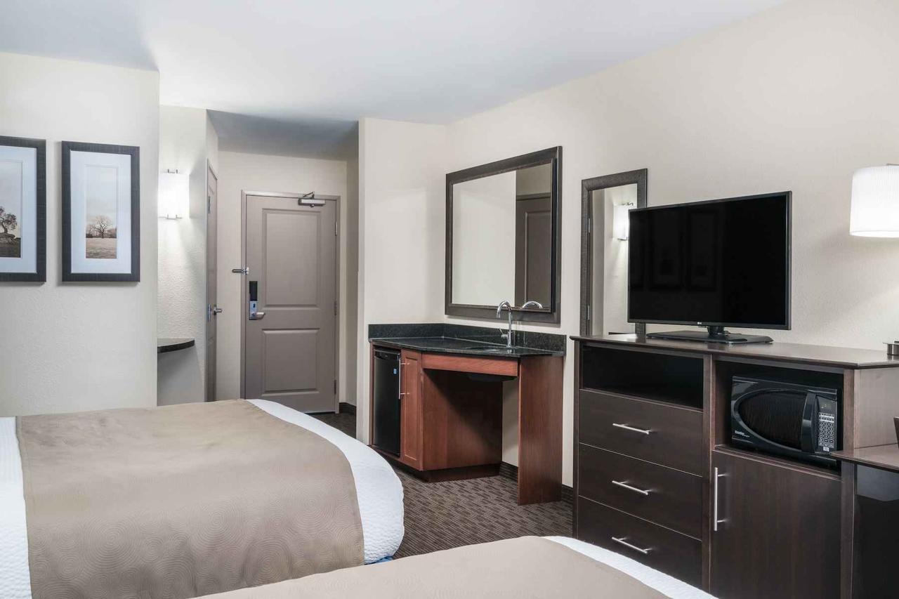 Americinn By Wyndham Windom Eksteriør billede